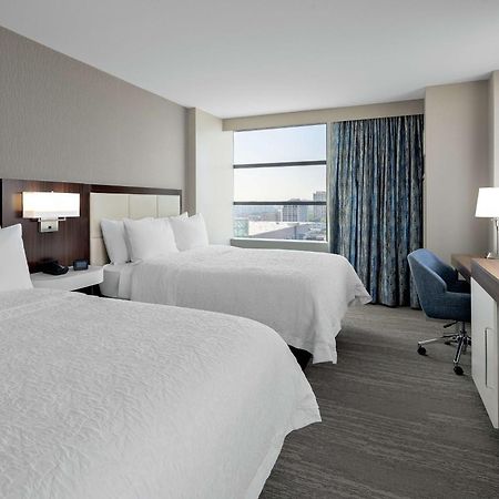 Hampton Inn Chicago Mccormick Place מראה חיצוני תמונה