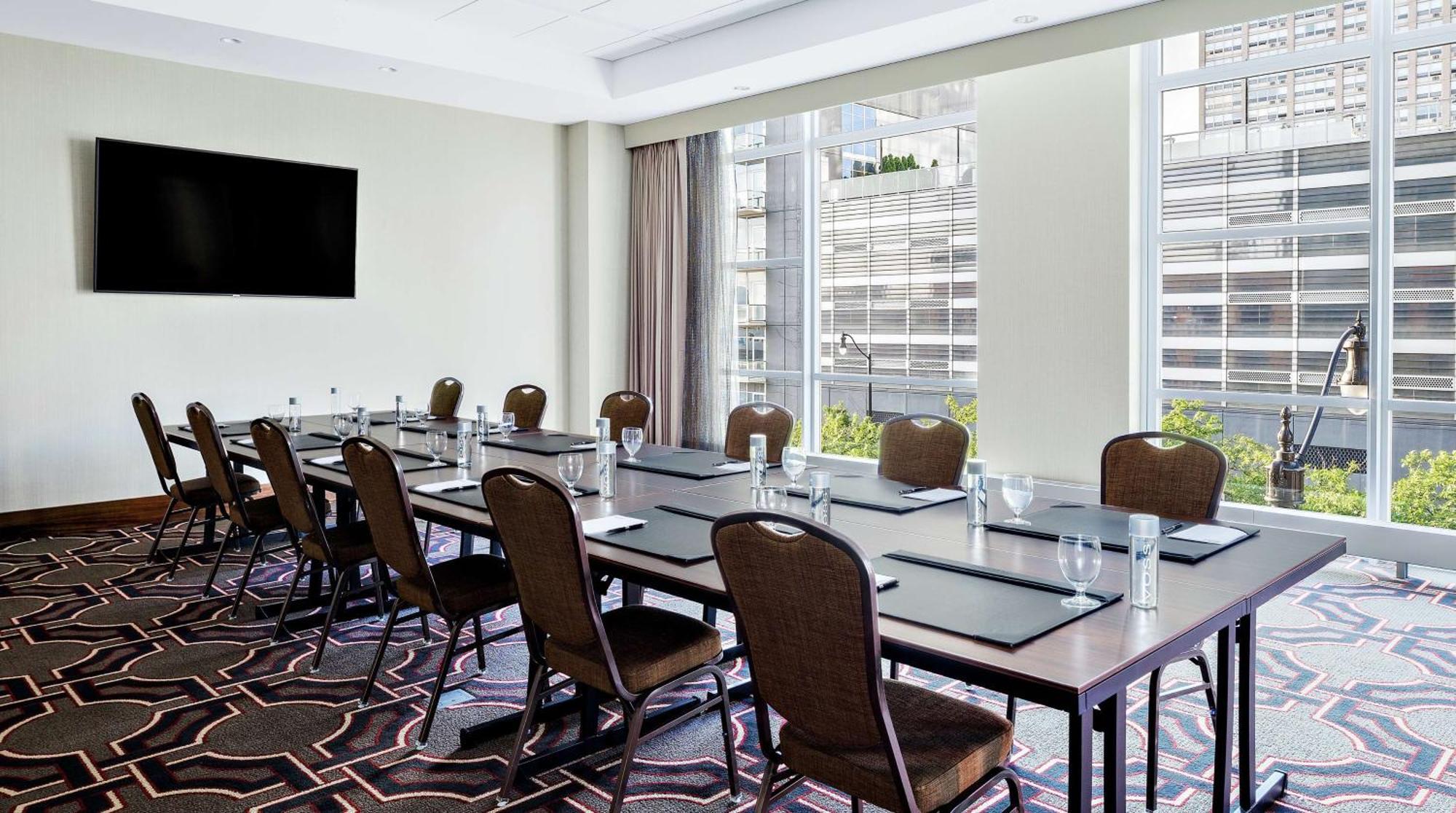 Hampton Inn Chicago Mccormick Place מראה חיצוני תמונה