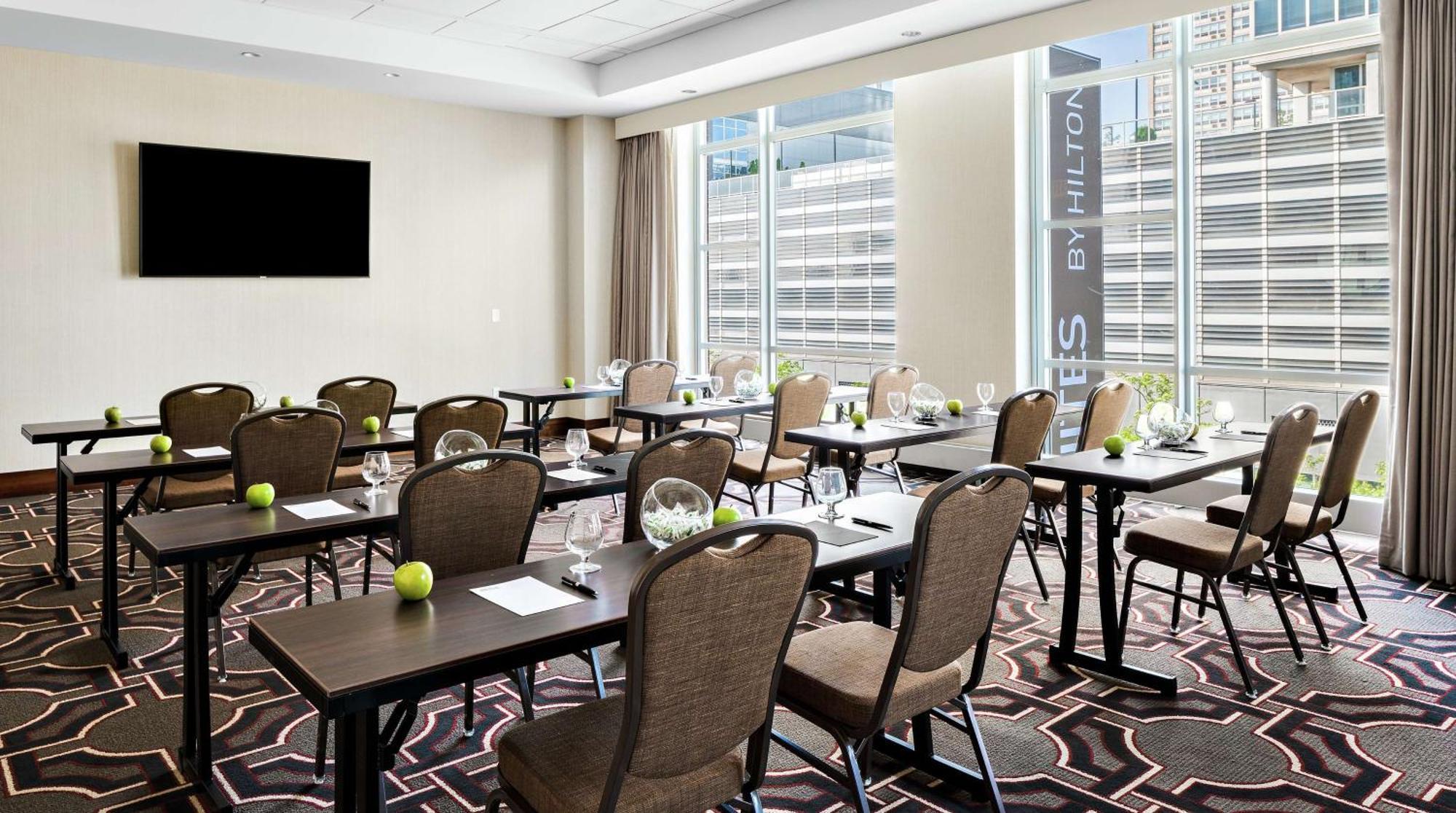 Hampton Inn Chicago Mccormick Place מראה חיצוני תמונה