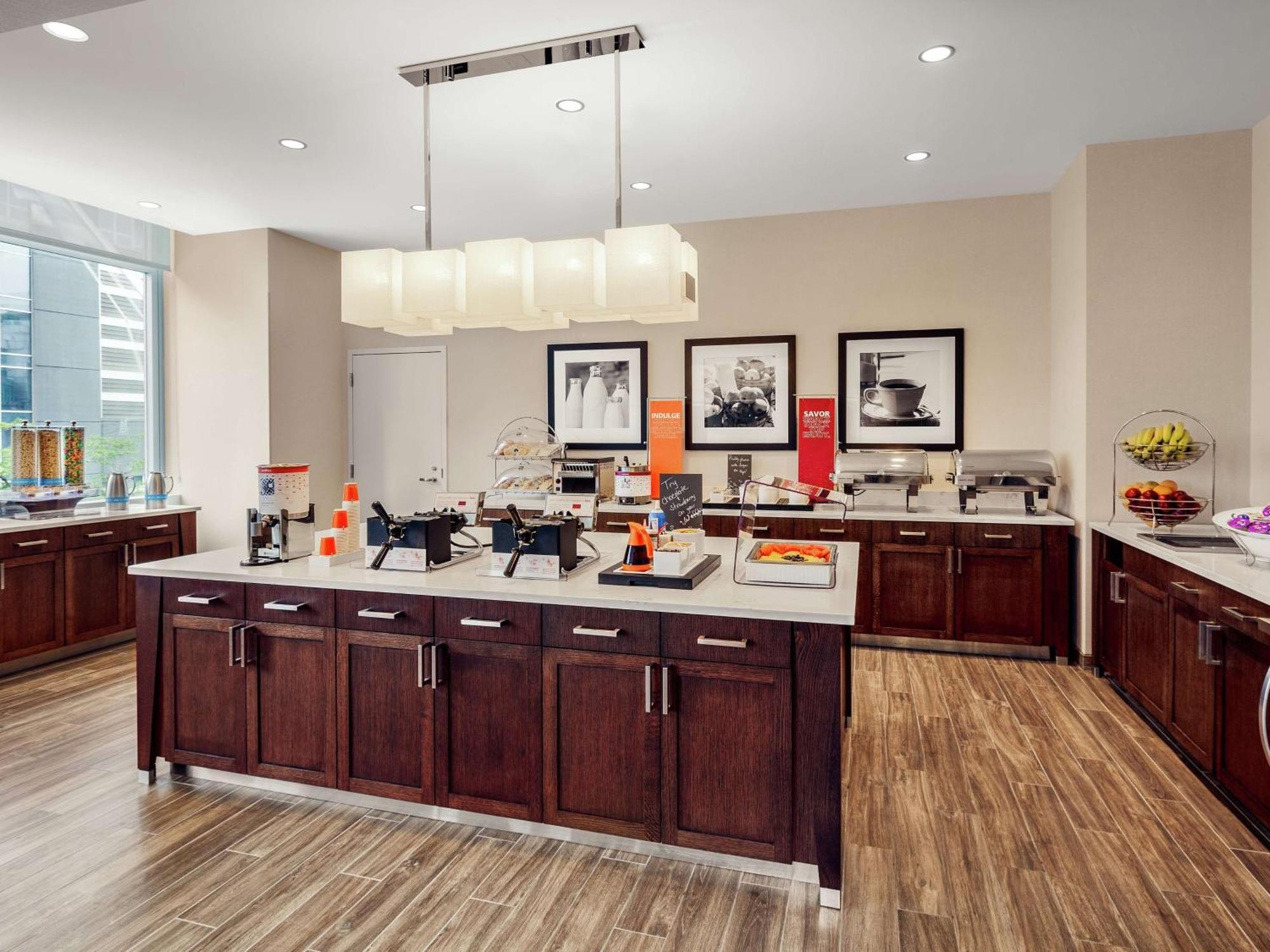 Hampton Inn Chicago Mccormick Place מראה חיצוני תמונה